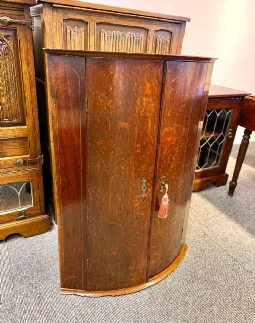 ANTIQUE GEORGIAN BOW FRONT CORNER CUPBOARD C1800 - ADDITIONAL PHOTO 3