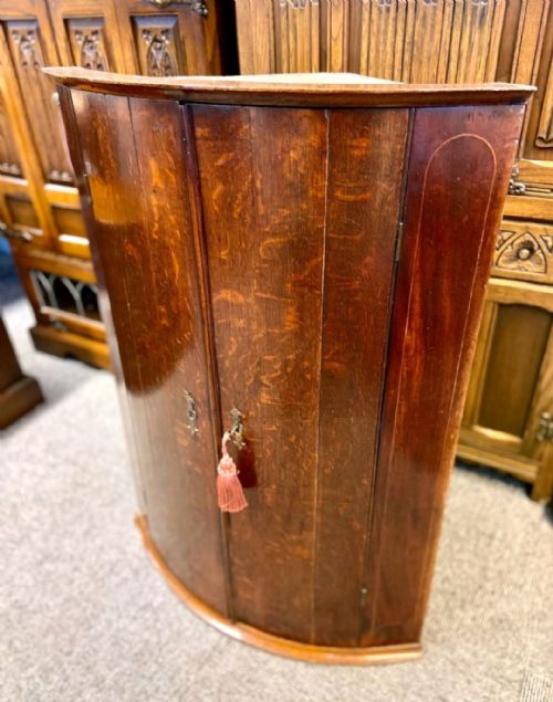 ANTIQUE GEORGIAN BOW FRONT CORNER CUPBOARD C1800 - ADDITIONAL PHOTO 4