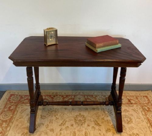 ANTIQUE VICTORIAN WALNUT CENTRE TABLE TURNED SPINDLE BASE C1890 - ADDITIONAL PHOTO 1