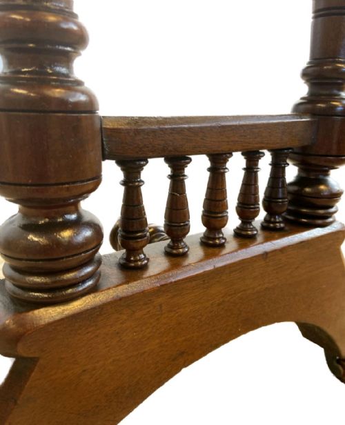 ANTIQUE VICTORIAN WALNUT CENTRE TABLE TURNED SPINDLE BASE C1890 - ADDITIONAL PHOTO 2