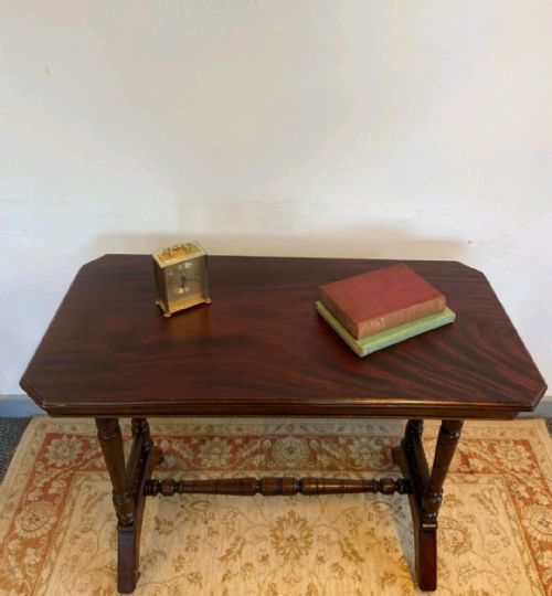 ANTIQUE VICTORIAN WALNUT CENTRE TABLE TURNED SPINDLE BASE C1890 - ADDITIONAL PHOTO 4