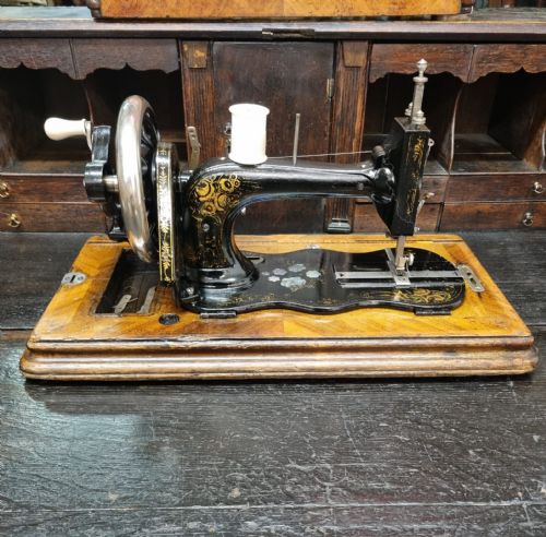 ANTIQUE DECORATIVE SEWING MACHINE C1900 - ADDITIONAL PHOTO 7
