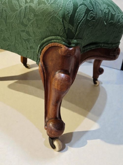 ANTIQUE VICTORIAN BUTTONBACK NURSING CHAIR C1880 GREEN UPHOLSTERY - ADDITIONAL PHOTO 6