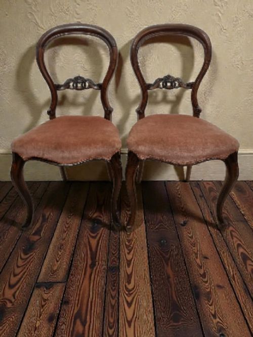 ANTIQUE VICTORIAN BALLOONBACK CHAIRS SET OF 2 C 18801900 CARVED DETAILS - ADDITIONAL PHOTO 5