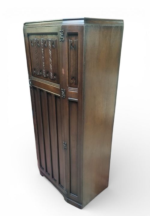 ANTIQUE GOTHIC REVIVAL GENTLEMANS WARDROBE C1930 - ADDITIONAL PHOTO 1