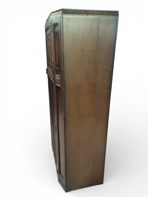 ANTIQUE GOTHIC REVIVAL GENTLEMANS WARDROBE C1930 - ADDITIONAL PHOTO 4