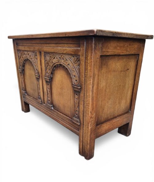 ANTIQUE OAK BLANKET CHEST CARVED PANEL FRONT C1930S - ADDITIONAL PHOTO 5