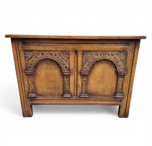 ANTIQUE OAK BLANKET CHEST CARVED PANEL FRONT C1930S - ADDITIONAL PHOTO 8