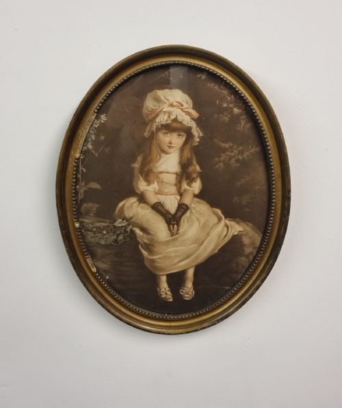 ANTIQUE OVAL PORTRAIT OF A YOUNG GIRL FRAMED PRINT C1910 - ADDITIONAL PHOTO 1