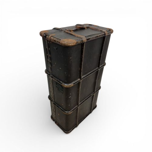 VINTAGE BLACK TRAVEL TRUNK ORIGINAL HARDWARE C1920 - ADDITIONAL PHOTO 3