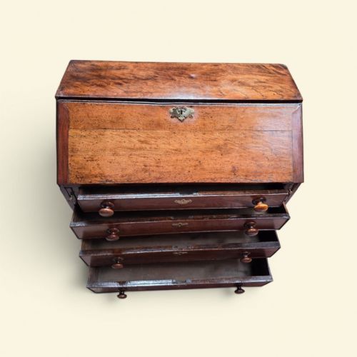 ANTIQUE VICTORIAN STYLE OAK BUREAU DESK C1860 - ADDITIONAL PHOTO 4