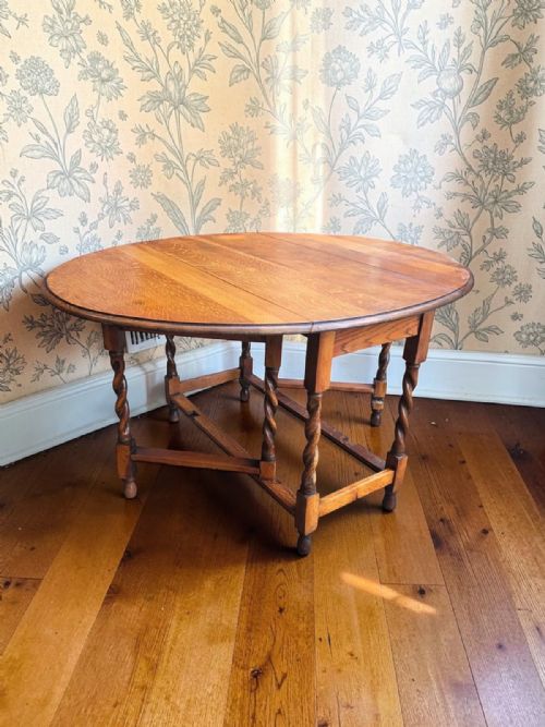 Antique English Oak Barley Twist Gateleg Dining Table  c1920