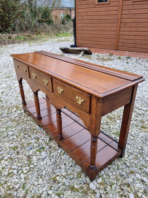 fig 1. ANTIQUE EARLY 19TH CENTURY OAK SMALL 3 DRAWER POTBOARD DRESSER/SIDE SERVER