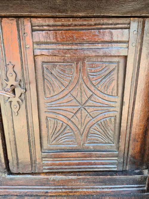 fig 1. SMALL 17TH CENTURY CARVED TWO TIER BUFFET