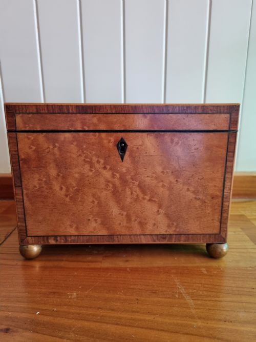 Georgian Birds Eye Maple and Rosewood Banded Tea Caddy