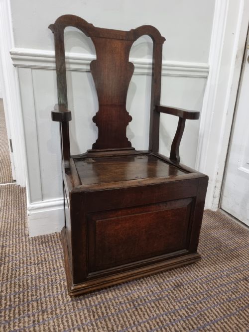 Good Antique Early 18thc Patinated Box Seat Armchair