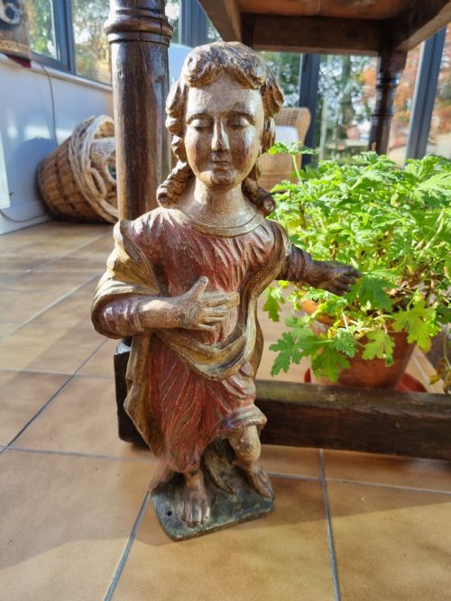 fig 1. A LATE 16THC EUROPEAN POLYCHROME CARVING OF A MALE