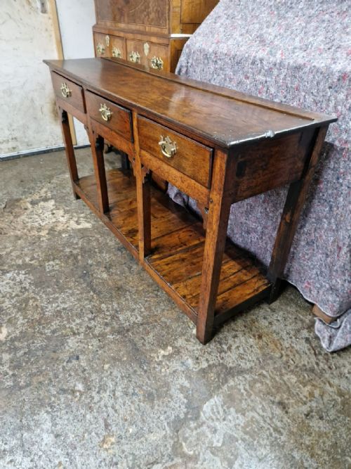 Small 18thc Oak Potboard Dresser Base Original Throughout
