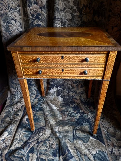 Superb Georgian Satinwood Side Table with Drawer