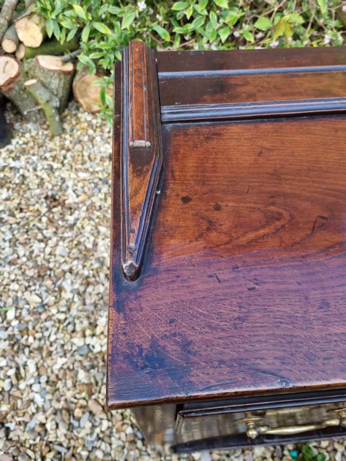 fig 1. A FINE LATE GEORGIAN MID WALES OAK POTBOARD DRESSER