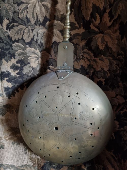 fig 1. 17THC BRASS HANDLED EMBOSSED OVAL WARMING PAN