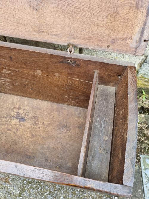 fig 2. SMALL MID 17THC OAK PANELLED LID ARROW BOX/COFFER