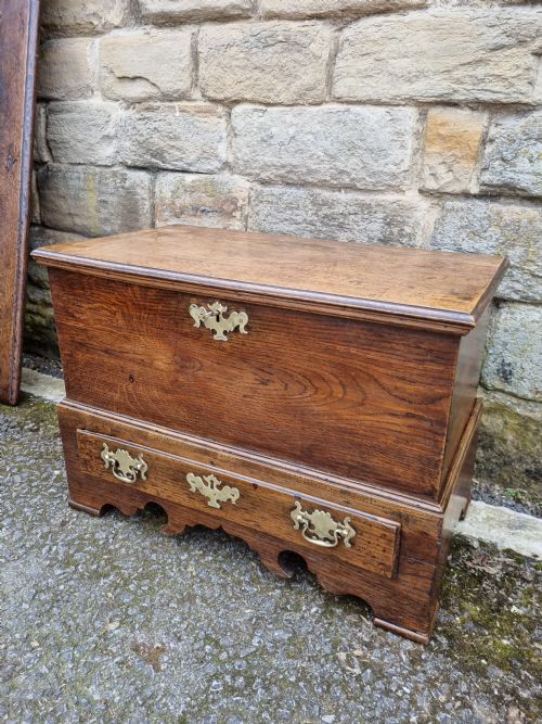 fig 1. A GOOD 18THC WELSH OAK SMALL COFFOR BACH S.WALES