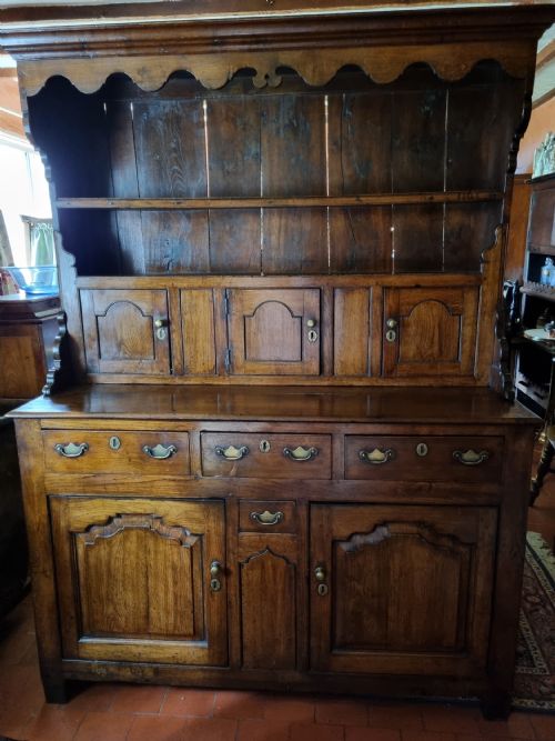 Rare Small Transitional Mid 18thc Llanrwst Oak Dresser C1750