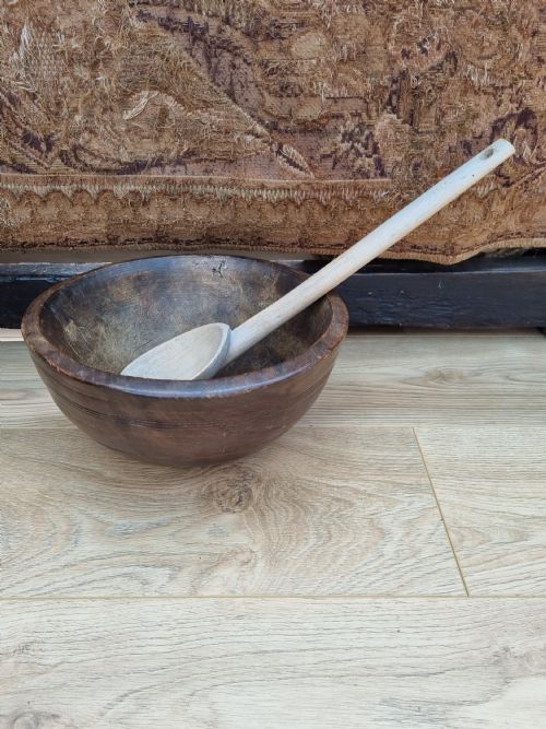 A Large Elm Welsh 18thc Wooden Bowl and Large Spoon (1 Pc)