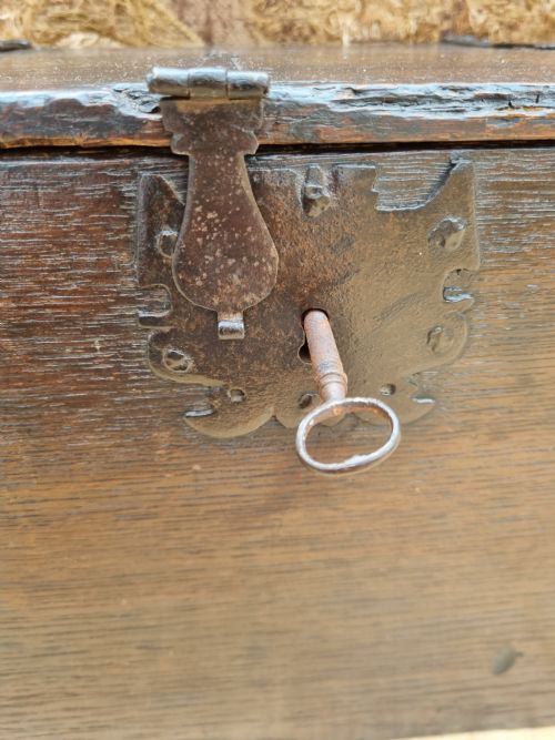 fig 1. A SIMPLE SMALL L17THC
