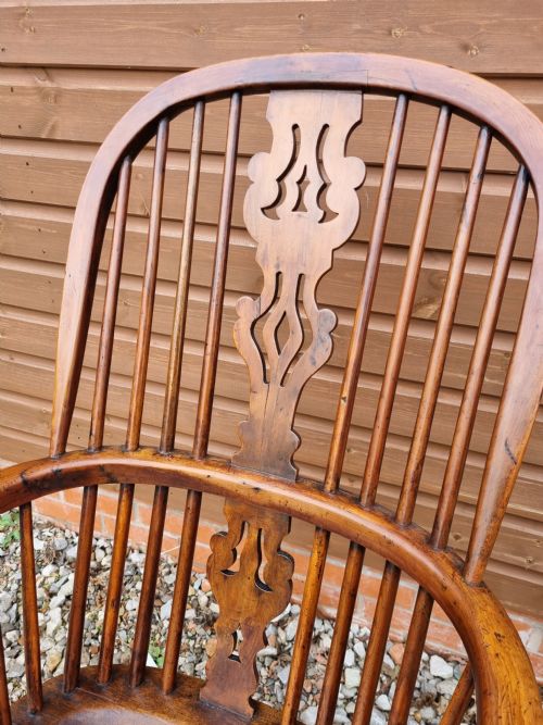 fig 1. GOOD MID 19THC HIGH BACK YEW WOOD WINDSOR ARMCHAIR NOTTINGHAM AREA