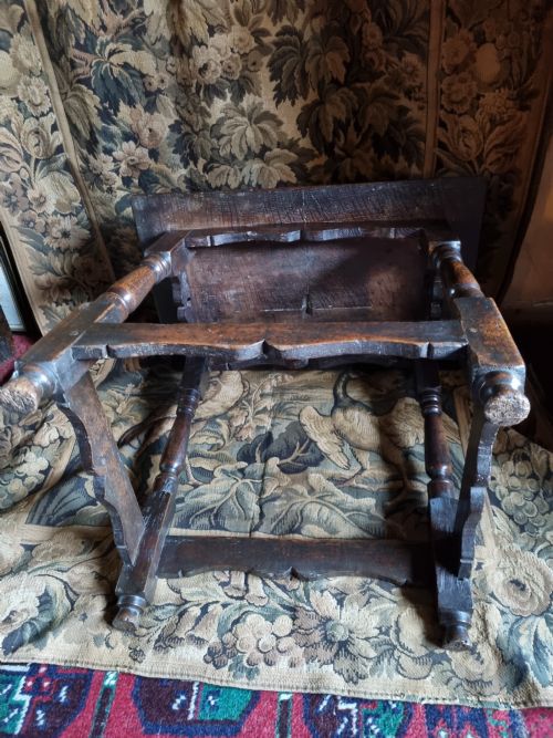 fig 1. AN UNUSUAL LATE 17THC OAK LOW TABLE C1680 ENGLISH