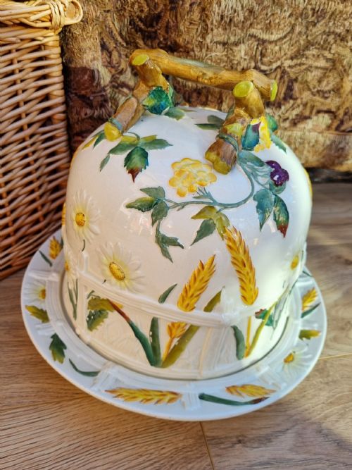 George Jones Majolica Cheese Dish and Base C1870