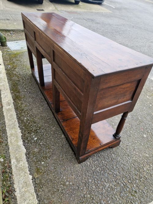 fig 1. SUPER QUALITY ANTIQUE 18THC OAK POTBOARD DRESSER BASE