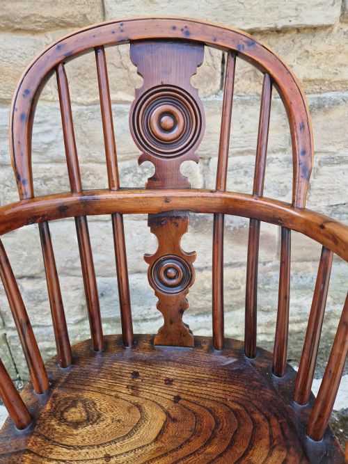 fig 1. YEW AND ELM BULLS EYE CHILD,S HIGH CHAIR