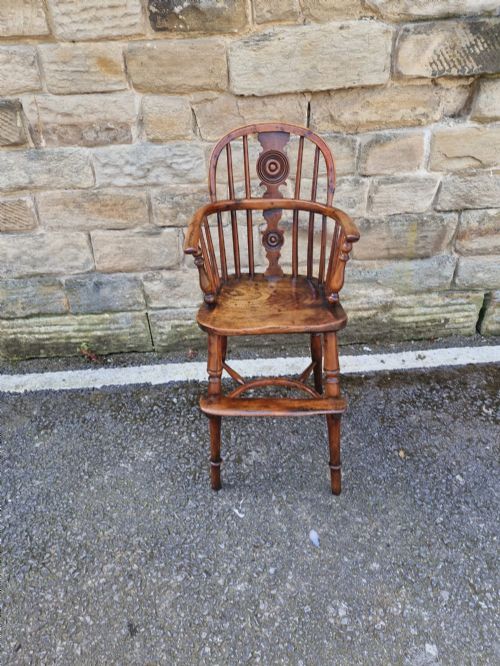 Yew and Elm Bulls Eye Child,s High Chair