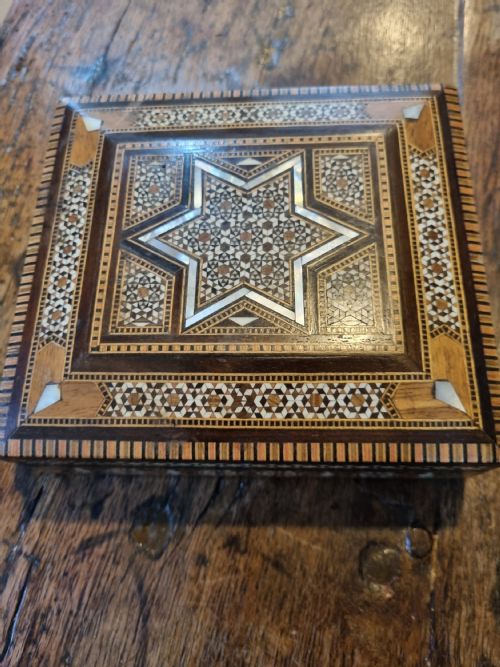 Super E.20thc Inlaid Card Box in Olivewood ,Mother of Pearl Etc Syrian