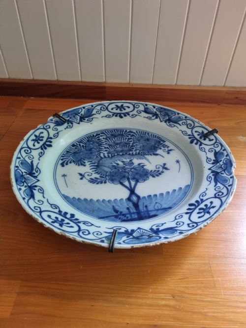 Large L17thc/e18thc Delft Charger