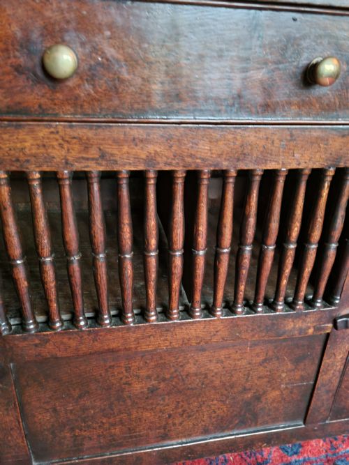 MID 18THC OAK WELSH DRESSER BASE WITH UNIQUE FOOD CUPBOARD - ADDITIONAL PHOTO 5