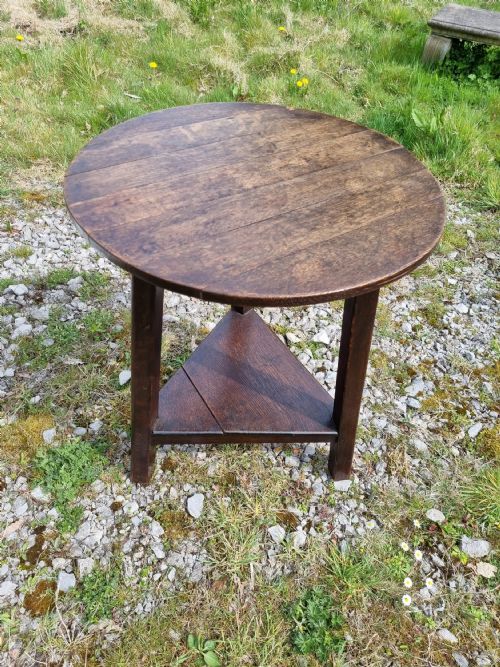 A Good Oak Late 18thc/e19thc Oak Cricket Table