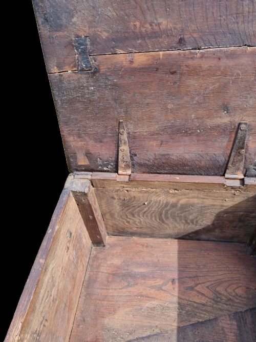 RARE MID17THC OAK CLOSE STOOL - ADDITIONAL PHOTO 3