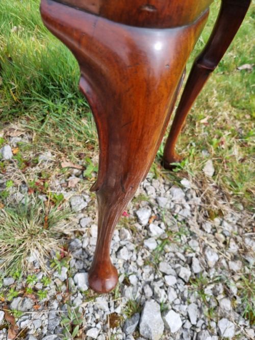 EARLY GEORGIAN SOLID WALNUT AND BANDED LOWBOY - ADDITIONAL PHOTO 4