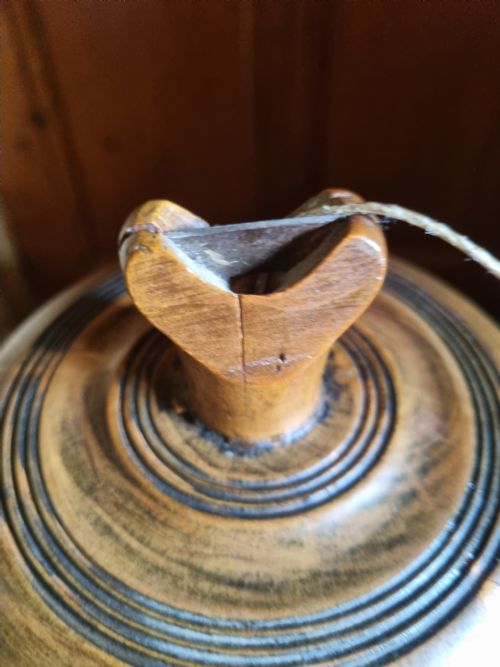 ANTIQUE 19THC LARGE SYCAMORE STRING HOLDER - ADDITIONAL PHOTO 2
