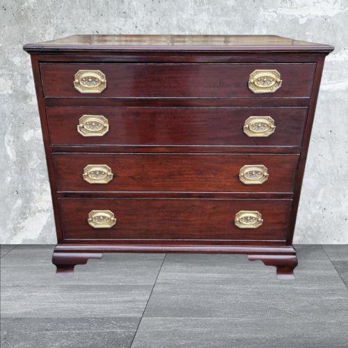 Georgian Small.scottish Mahogany Chest 79cmsw