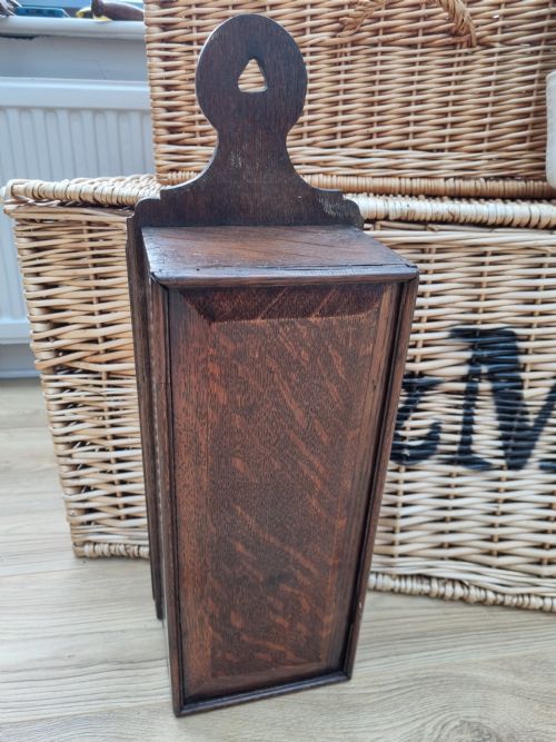 ANTIQUE 18THC OAK HANGING CANDLE BOX - ADDITIONAL PHOTO 1
