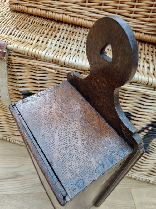 ANTIQUE 18THC OAK HANGING CANDLE BOX - ADDITIONAL PHOTO 4