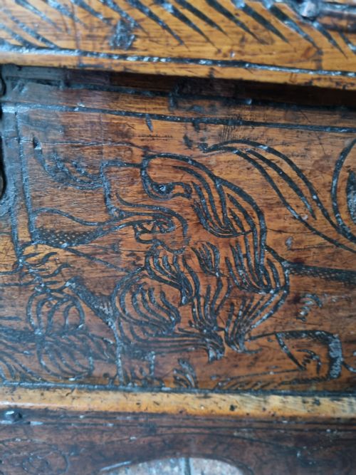 SCARCE ORIGINAL MID 17THC ITALIAN CEDARWOOD COFFER - ADDITIONAL PHOTO 1