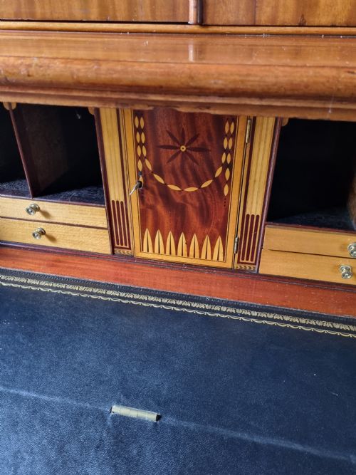 MAGNIFICENT MAHOGANYSATINWOOD SECRETAIRE BOOKCASE C1800 - ADDITIONAL PHOTO 7
