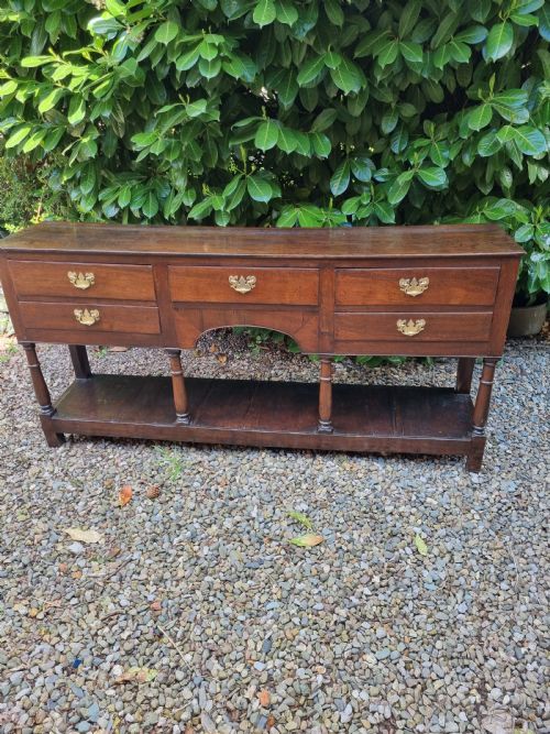 18THC WELSH OAK 5 DRAWER DRESSER BASE MID WALES
