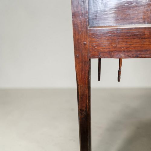 ANTIQUE SMALL L18THE19THC OAK DRESSER BASE - ADDITIONAL PHOTO 2